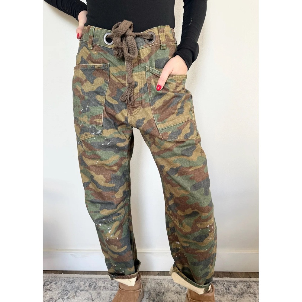 Free People We The Free Moxie Low Slung Barrel Camo Paint Splatter Pants 31 xx